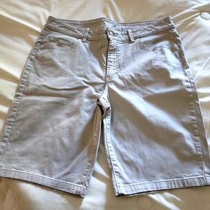 Lee Riders midrise Bermuda short size 14M